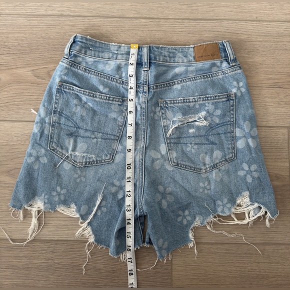 American Eagle Outfitters Blue Jean Shorts Distressed Style - Picture 6 of 8